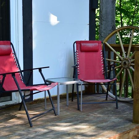 Quiet And Comfy 3Bed/2Bath - Chalet With Hot Tub. Cedar Zewnętrze zdjęcie