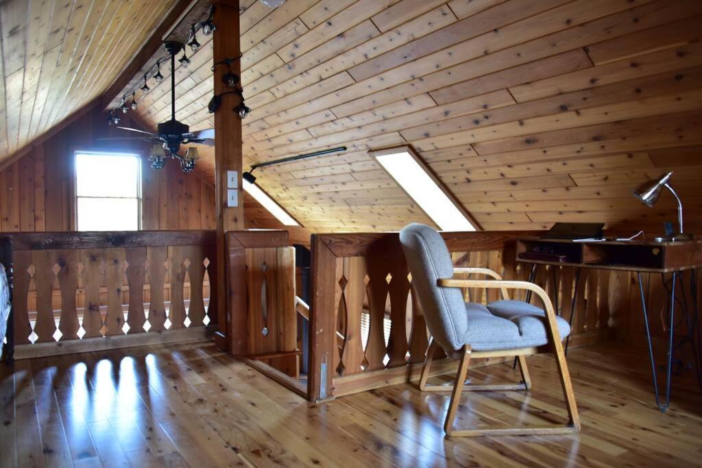 Quiet And Comfy 3Bed/2Bath - Chalet With Hot Tub. Cedar Zewnętrze zdjęcie