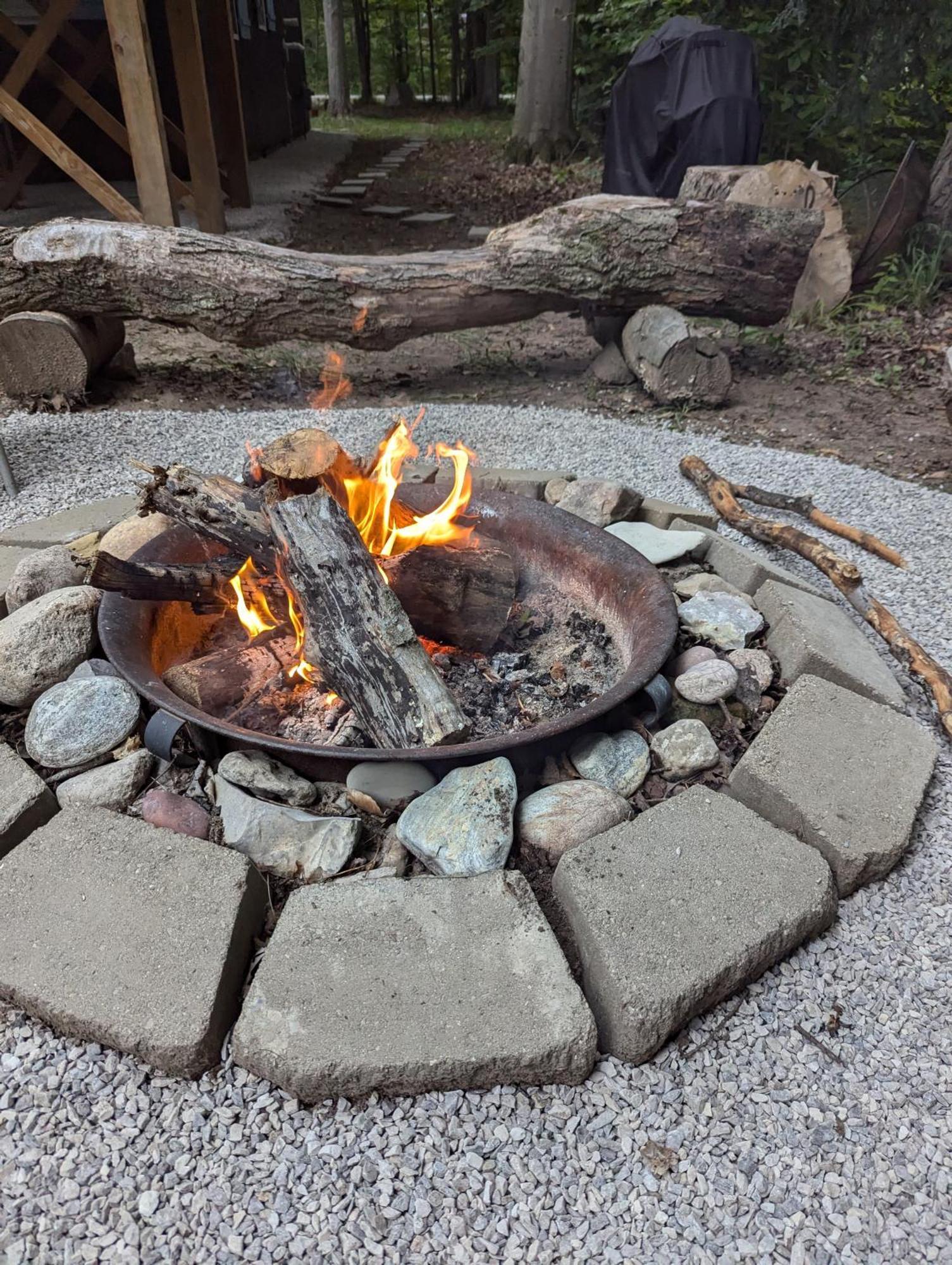 Quiet And Comfy 3Bed/2Bath - Chalet With Hot Tub. Cedar Zewnętrze zdjęcie